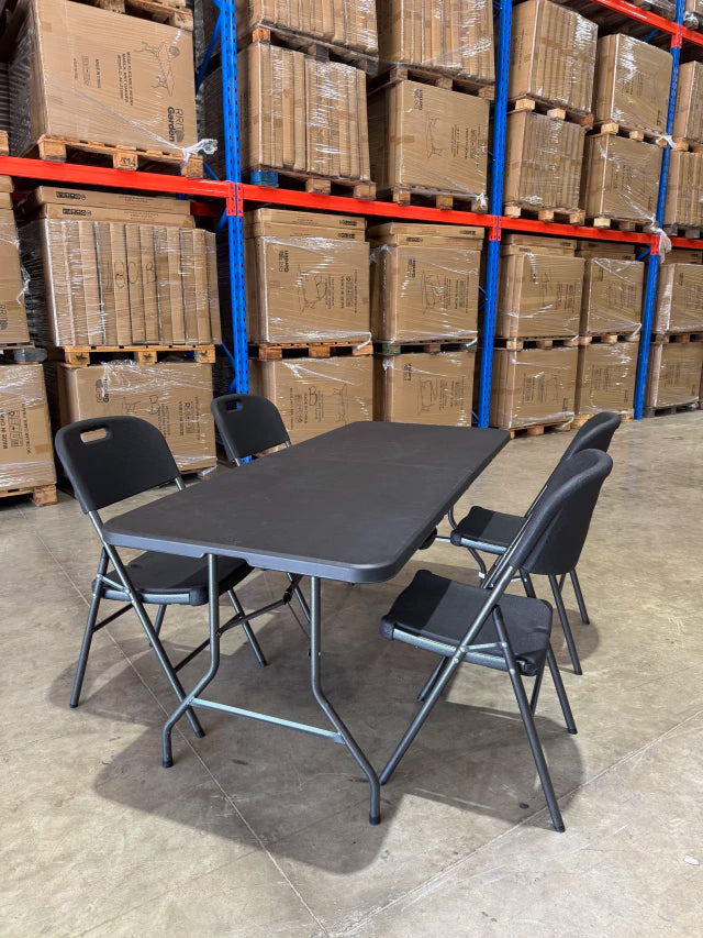 Mesa Plegable + 4 Sillas Plegables